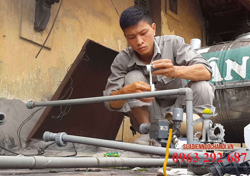 tăng áp lực nước yếu bằng bơm trợ lực