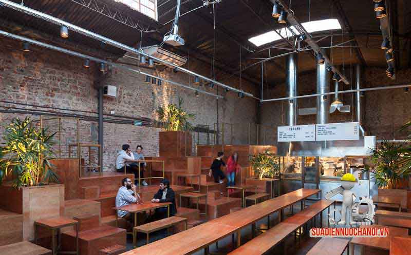 lắp đường dây điện nổi trong quán cafe đẹp