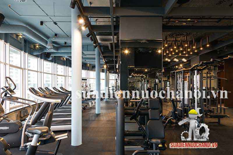 ắp đường dây điện nổi phòng GYM