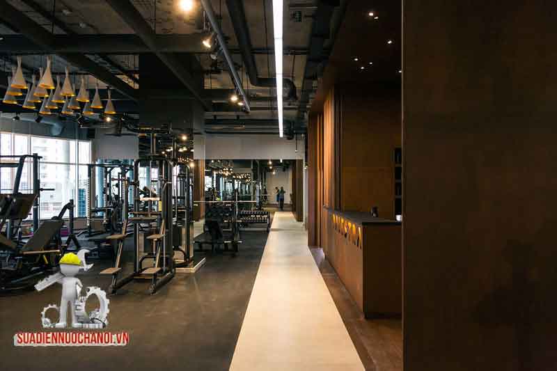 Lắp đường dây điện nổi trong cửa hàng