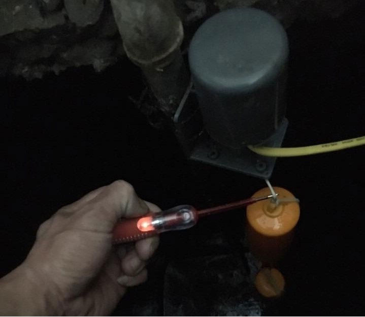 lắp van phao điện chống cạn bẻ ngầm