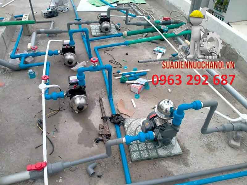 lắp máy bơm tăng áp tổng cả nhà
