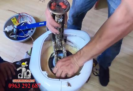 Bảng giá sửa bình nóng lạnh 2026 tại nhà có bảo hành